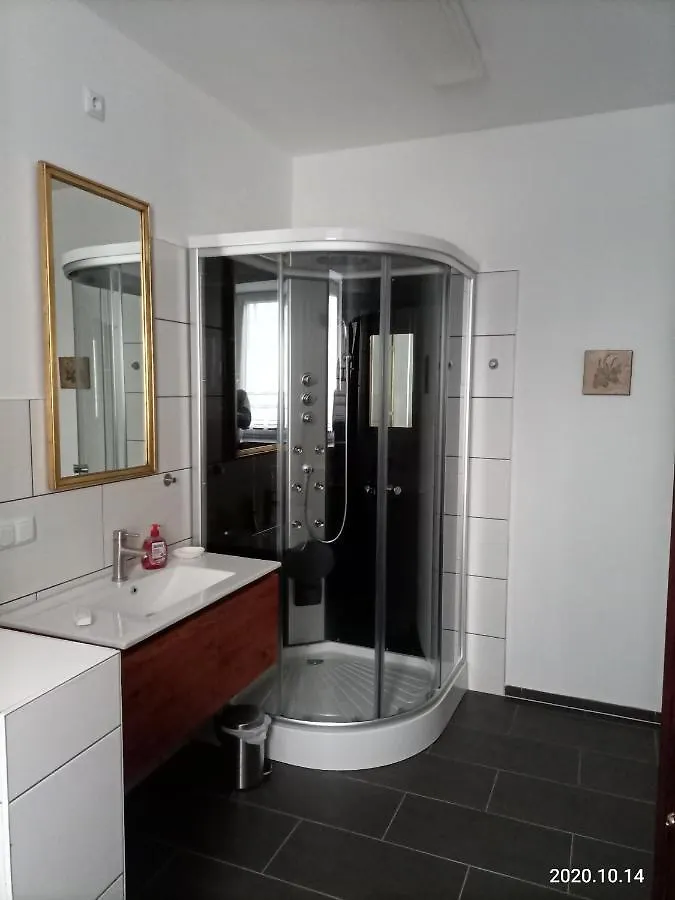 Apartment O3 - Gehobene 6-Zimmer Wohnung 175Qm Fuer 1-7 Personen 2X Dz 3X Ez Grafenwohr